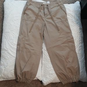 Liz Claiborne cargo capris
